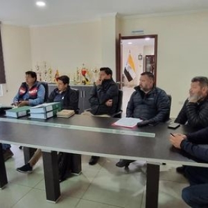 REUNION DE TRABAJO CON DIRECTOR DE OOPP DEL GADBAS Y CONSULTOR PARA LA PREVIA ENTREGA FINAL DE PRODUCTOS DE LOS ESTUDIOS DEFINITIVOS DE LOS PUESTES CARROZABLES SOBRE EL RIO TIGRE Y RIO LEON 