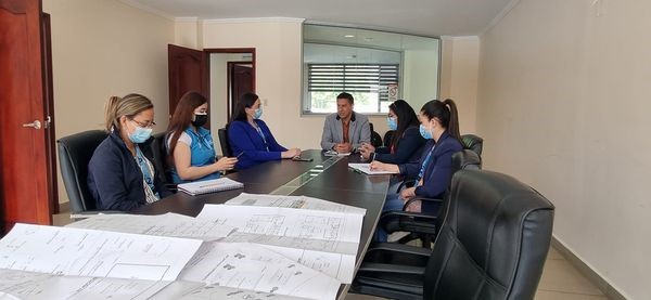 REUNIÓN CON COORDINADORA ZONAL 3 DE SALUD