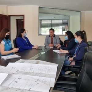 REUNIÓN CON COORDINADORA ZONAL 3 DE SALUD