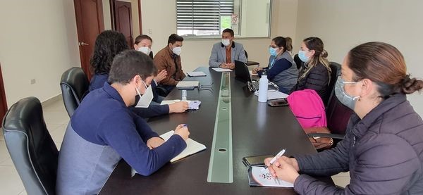 REUNIÓN DE TRABAJO CON ECUAGUESA, CRISFE Y LA PUCE