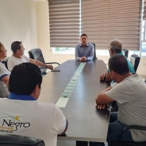 REUNIÓN CON REPRESENTANTE Y MORADORES DEL SECTOR LA FLORESTA 