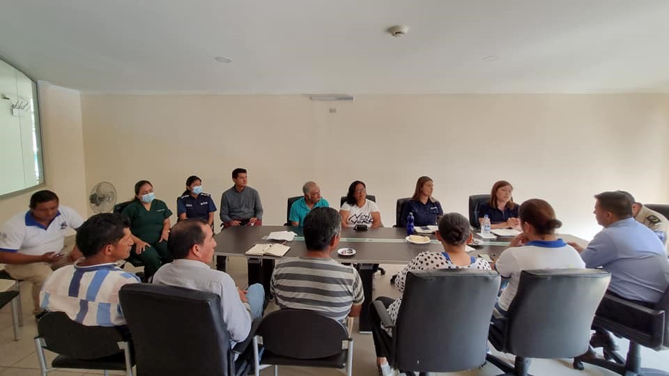 REUNIÓN CON INSTITUCIONES PÚBLICAS, PRIVADAS, PRESIDENTES DE COMINADES Y DEMAS ACTORES SOCIALES DE LA PARROQUIA