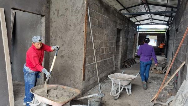 AVANCE DE LA CONSTRUCCIÓN DEL CENTRO DE SALUD TIPO A 